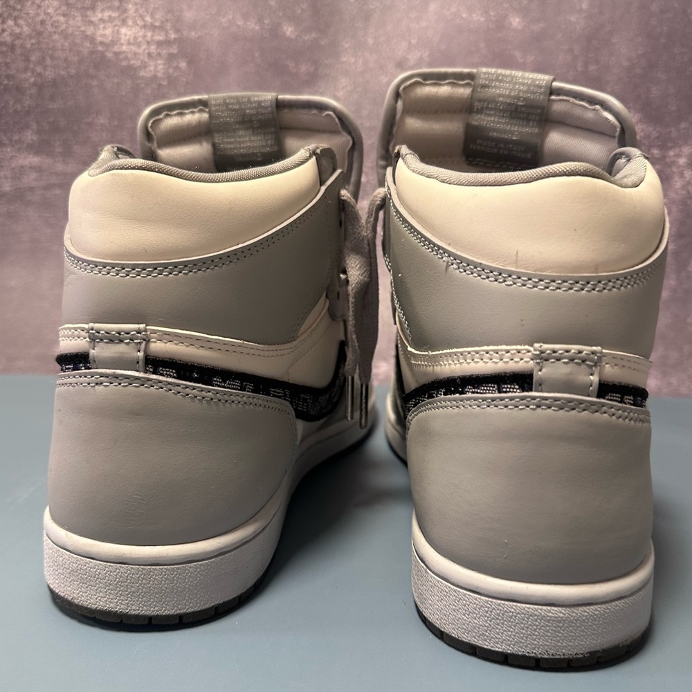 DIOR x Air Jordan 1